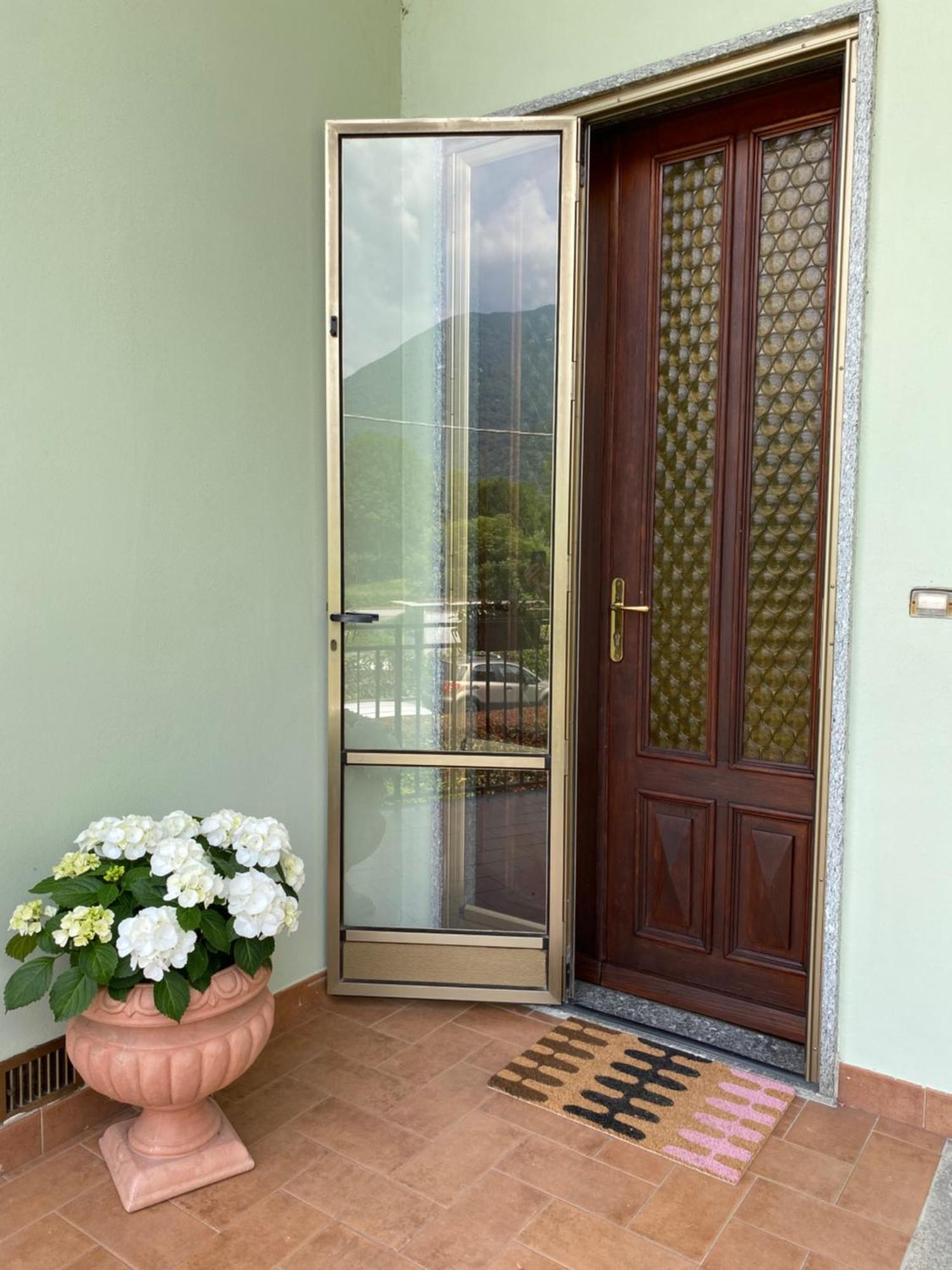 Villa Casa Nello Mergozzo Esterno foto